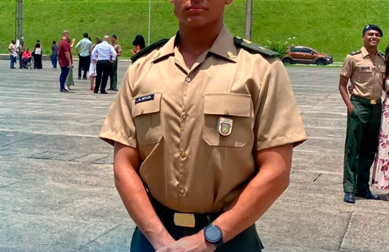 ENTRADA DOS CADETES AMAN