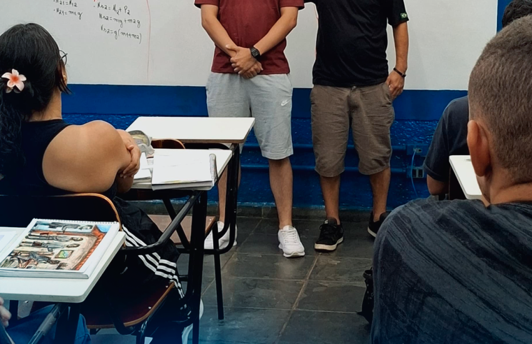 VISITA EX ALUNO MACIEL-EEAR